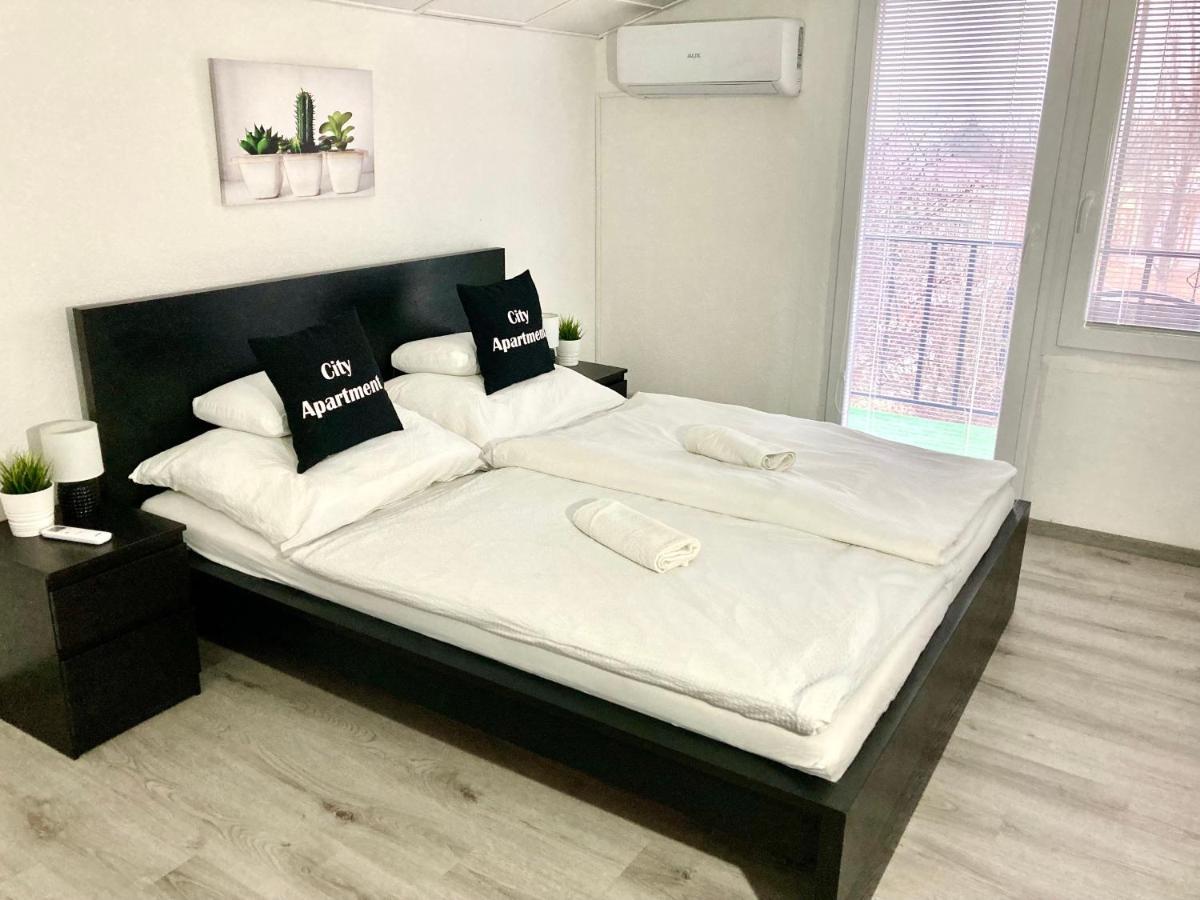 City Apartment Štúrovo Екстериор снимка