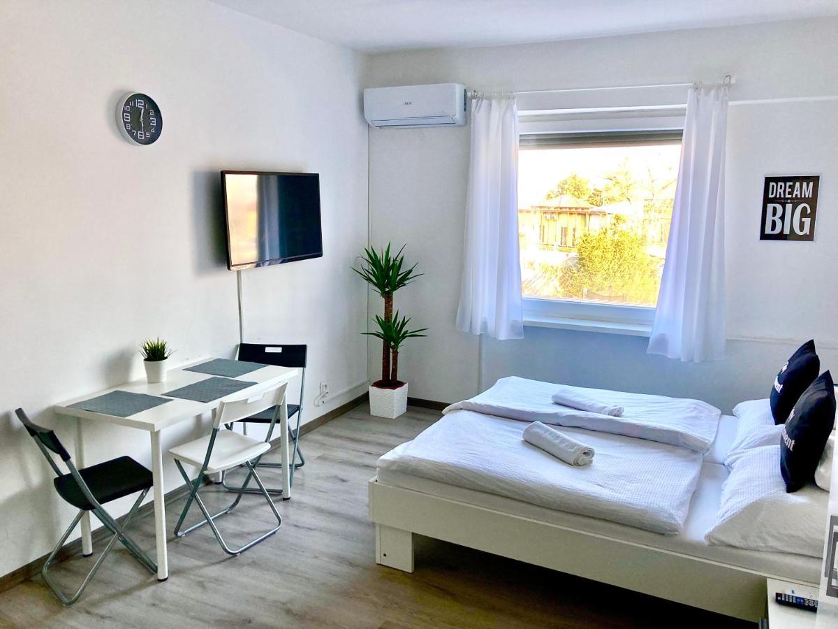 City Apartment Štúrovo Екстериор снимка