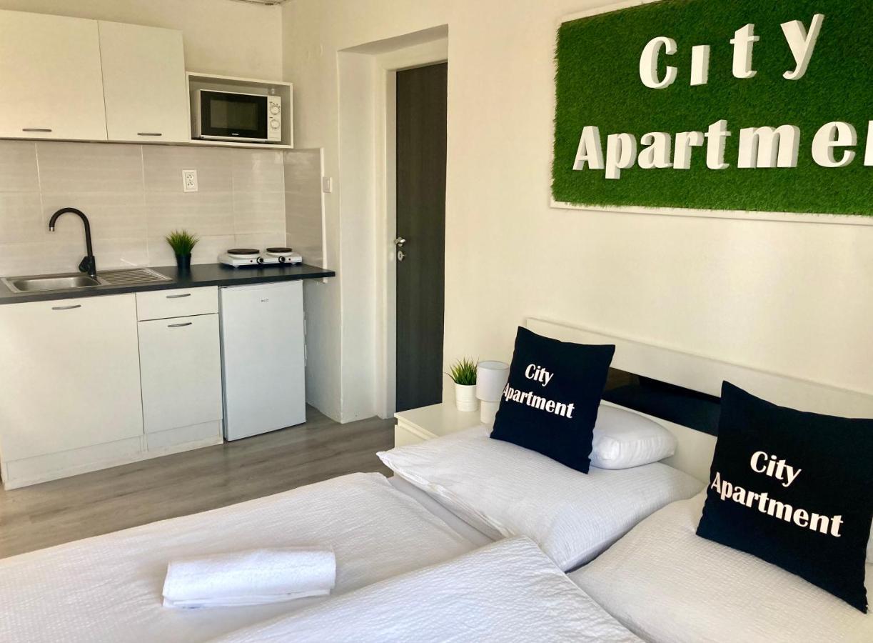 City Apartment Štúrovo Екстериор снимка