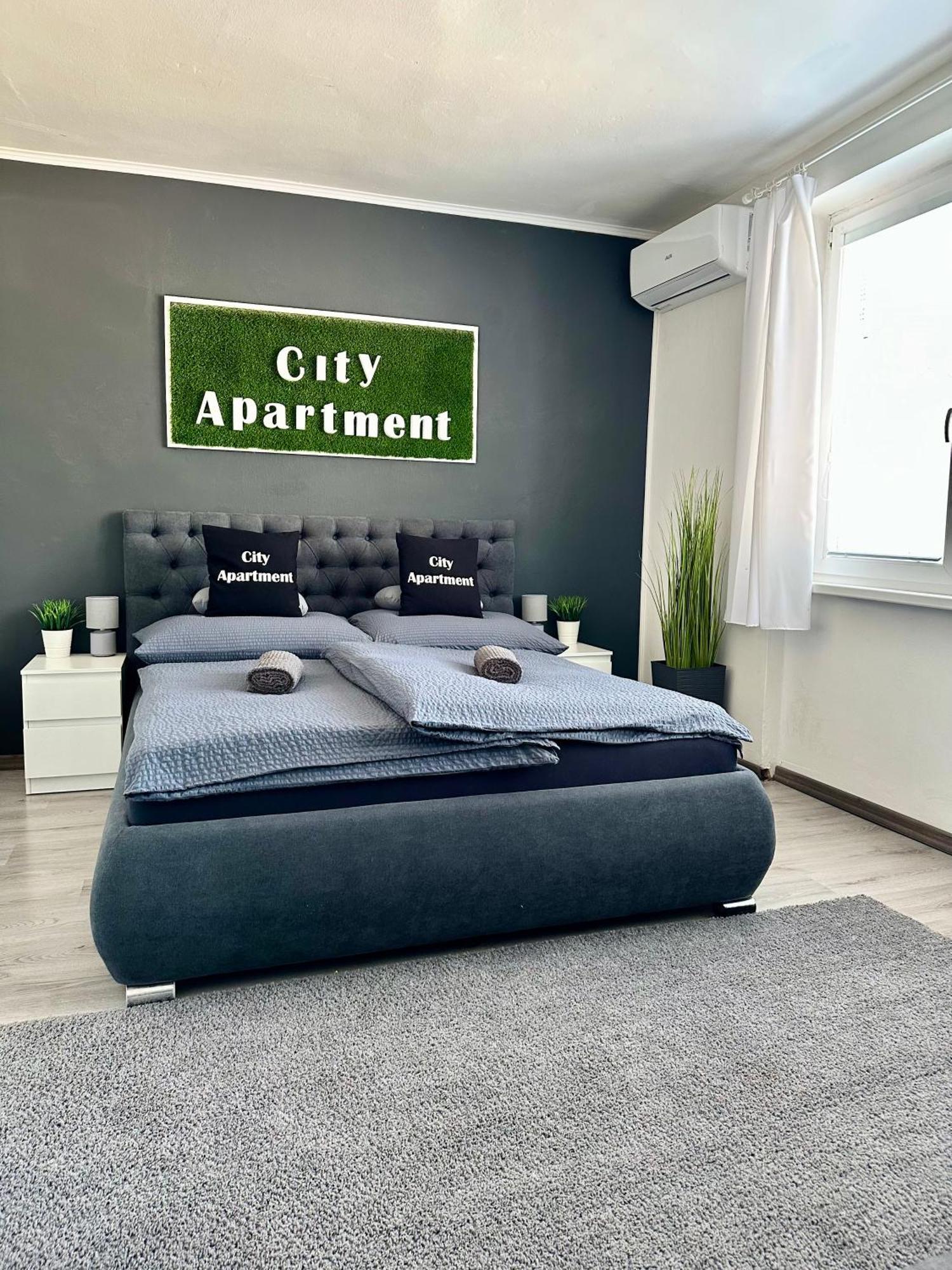 City Apartment Štúrovo Екстериор снимка